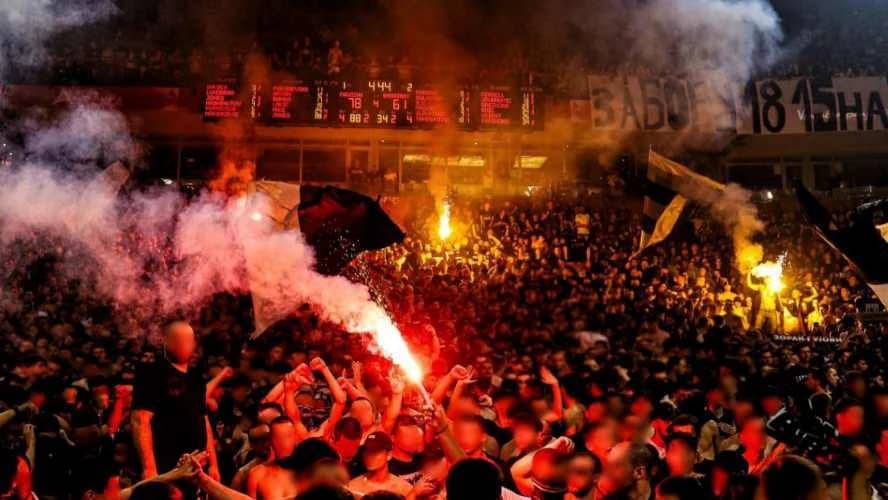 FOTO: Grobari Jug